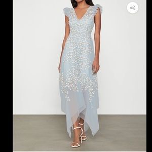 BCBG - TULLE RUFFLE-SLEEVE DRESS - out of stock